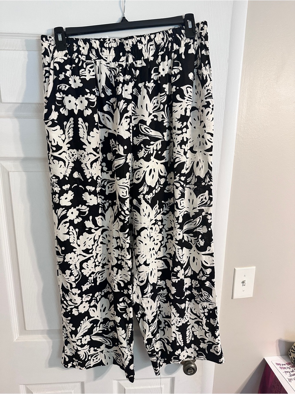 Christian Siriano Black and White Floral Wide-Leg Pants